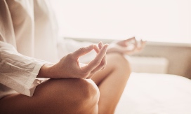 Dicht bij jezelf met yoga en meditatie